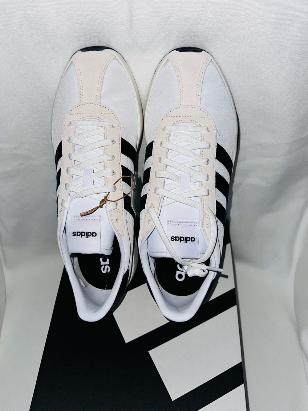 Adidas Men's White & Black Classic Runner Sneakers Size 10
